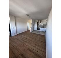 Attraktive 2- Zimmer Whg.mit Balkon,EBK und Aufzug in Weinstadt