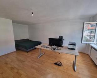Schöne und helle 1-1,5 Zimmer Wohnung in der Kurhessenstraße - Frankfurt am Main Ginnheim