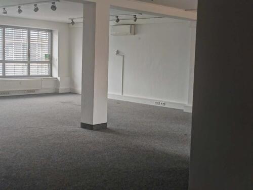 Foto - PROVISIONSFREI VERMIETUNG 8., euro pro qm BÜROFLÄCHE 230qm TEILBAR 130qm100qm NIDDASTR FRANKFURT NÄHE HAIPTBAHNHOF