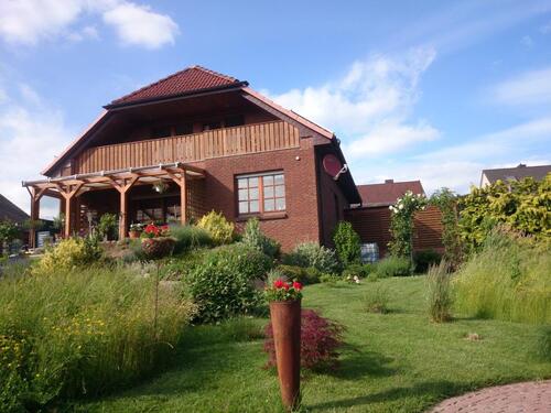Foto - LEINEBERGLAND - EFH in Duingen mit Blick ins Grüne