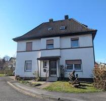 Dein Projekt 2026: Großes Haus mit Geschichte & Potential - Arnsberg Obereimer