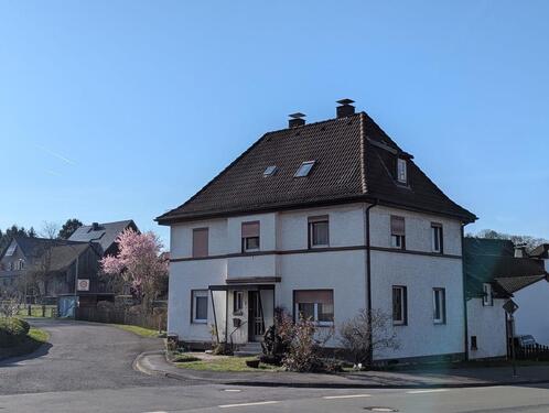 Foto - 8 Zimmer Mehrfamilienhaus, Wohnhaus in Arnsberg