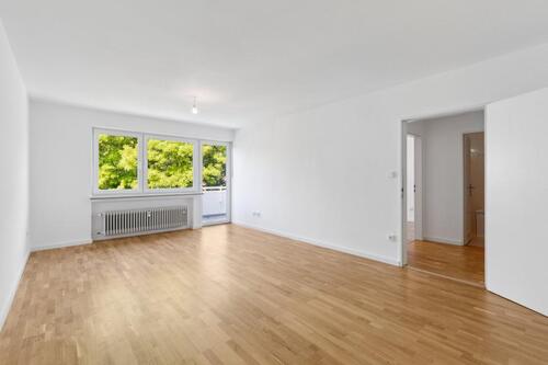 Foto - Renovierte Dachgeschosswohnung mit sonnigem West-Balkon, in der Josef-Lang-Straße