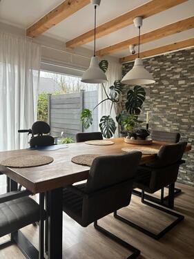 Foto - Saniertes Reihenmittelhaus mit 4 Zimmern und 2 Garagen