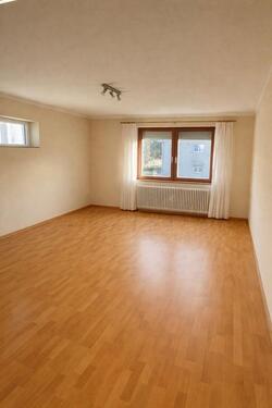 Foto - Wohnung 1.OG - 1.370,00&nbsp;EUR Kaltmiete, ca.&nbsp; 86,00&nbsp;m&sup2;