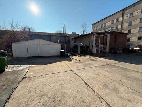 Foto - Werkstatt KFZ Halle Garage Stellplatz zu vermieten