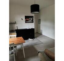 Modernes Apartment Düsseldorf City mit Balkon