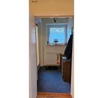 2 Zimmer Wohnung mit Mobiliar und E Geräte - Kiel Ellerbek