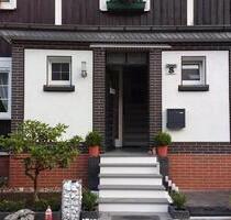 Doppelhaushälfte mit Doppelcarport Zwangsversteigerung - Wuppertal Gemarkung Langerfeld