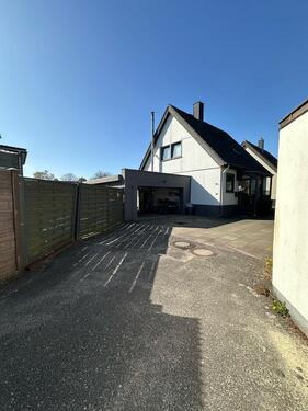 Foto - Einfamilienhaus mit zwei Garage in Wulsdorf