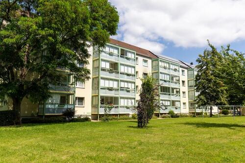 Foto - 3-R-Wohnung mit verglasten Balkon, zentral gelegen in Lucka (Thür.) - W0144