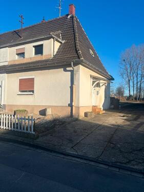 Foto - Reihenendhaus mit großem Grundstück