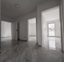 Große Modern 34 Zimmer Wohnung, Erstbezug - Neu-Anspach