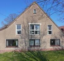 Resthof mit großem Haus in stadtnaher Alleinlage - Espelkamp