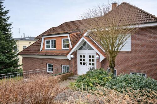 Foto - Gepflegte 3-Zimmer-Wohnung mit neuer Einbauküche, Balkon und Garage