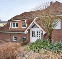 Gepflegte 3-Zimmer-Wohnung mit neuer Einbauküche, Balkon und Garage - Hamburg Harburg