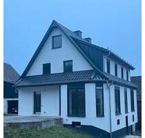 Exklusives Einfamilienhaus +ein weiteres Haus +Nebengebäude - Dautphetal