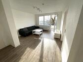 Foto - Moderne EG 3 Zimmer Wohnung mit Küche + Abstellkammer und Dusche