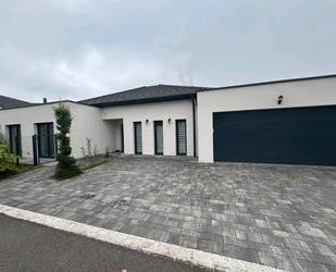 Einfamilienhaus BUNGALOW - 598.000,00&nbsp;EUR Kaufpreis, ca.&nbsp; 160,00&nbsp;m&sup2; in Breisach am Rhein (PLZ: 79206)