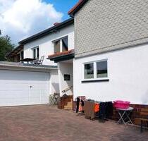 Doppelhaushälfte - 130.000,00&nbsp;EUR Kaufpreis, ca.&nbsp; 90,00&nbsp;m&sup2; in Breitungen/Werra (PLZ: 98597)