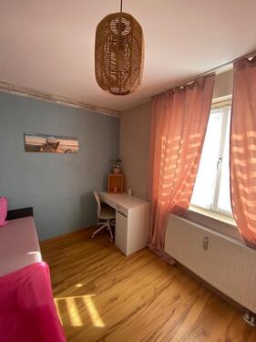 Foto - FRAUEN WG ZIMMER - 700,00 EUR Kaltmiete, ca.  18,00 m²