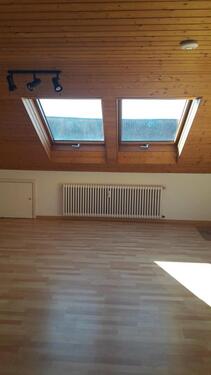 Foto - 1 Zimmer Dachgeschoßwohnung zur Miete in Lenningen