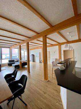 Foto - Großzügige 200 m² Wohnung mit Südbalkon, EBK & idyllischer Lage