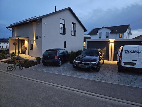 Foto - Modernes Einfamilienhaus (KfW-55) mit Doppelgarage imNeubaugebiet