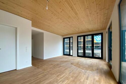 Foto - Erstbezug - Lichtdurchflutete 3-Zimmer-Neubauwohnung mit EBK