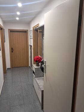 Foto - Eine Dreizimmerwohnung - 980,00 EUR Kaltmiete,