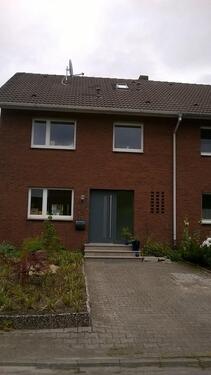 Foto - Reihenendhaus zu vermieten - 1.200,00&nbsp;EUR Kaltmiete, ca.&nbsp; 120,00&nbsp;m&sup2;