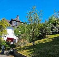 Repräsentatives Herrenhaus in Alleinlage mit Einliegerwohnung - Hattingen Blankenstein