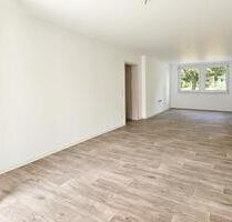 Hochwertig sanierte Wohnung mit Fußbodenheizung und TOP Balkon zu vermieten - Zwickau Zwickau-West