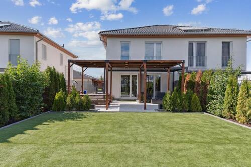 Foto - €50,000 Rabatt! Luxuriöses, komplett möbliertes Haus sofort bezug