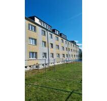 2-Raum-Wohnung mit Wanne und Dusche im EG - Schleiz