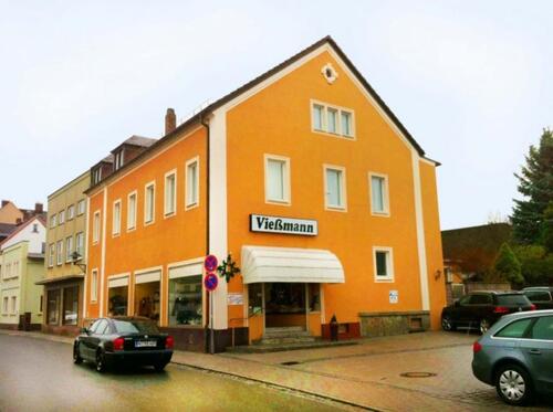 Foto - Großer heller Laden mitten in Rehau zu vermieten !!!