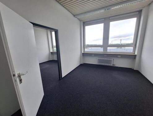 Foto - Modernes Doppelbüro in München – PKW-Stellplatz inklusive