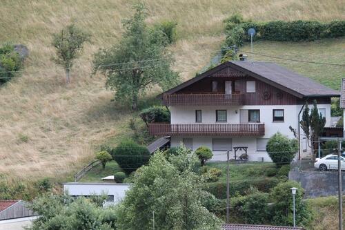Foto - Massiv erbautes Haus Energieeffizienzklasse B + ELW