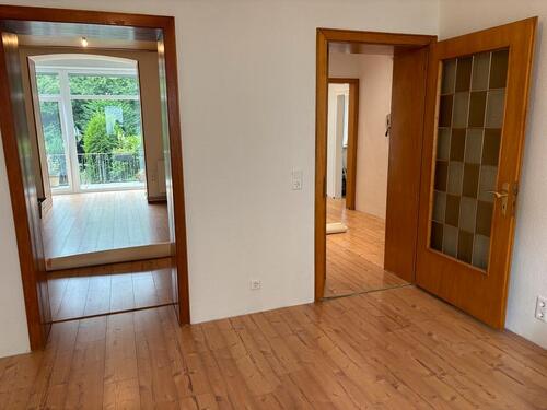 Foto - Stadtzentrale 2,5 Zi. EG-Altbauwohnung mit Terrasse