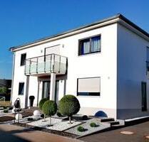 Modernes Wohnen mit Stil & Komfort: Stadtvilla mit Sauna & Garten - Wilhermsdorf