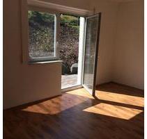 Helle 2-Zimmer-Wohnung mit Terrasse, Einbauküche und Carport - Dautphetal