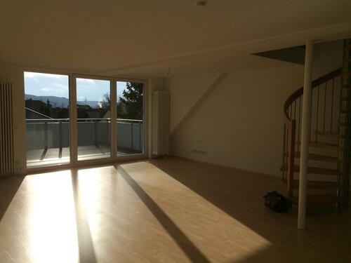 Foto - Komfortable Wohnung mit ausgebauten Dachboden, Balkon und Gäste-WC