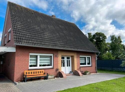 Foto - Von Privat - Einfamilienhaus mit großem Grundstück und Bauplatz