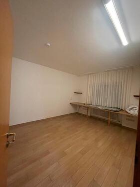 Foto - Etagenwohnung zur Miete in Hausen