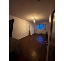 20 qm Zimmer in WG in LichtenbergFriedrichshain FLINTA - Berlin Charlottenburg-Wilmersdorf