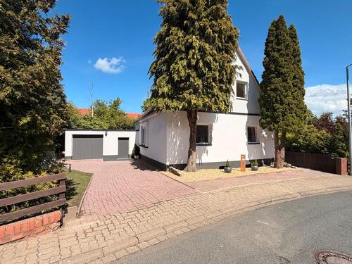 Foto - Modernisierte Einfamilienhaus mit großen Grundstück-ProvisionFrei