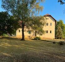 Mehrfamilienhaus, saniert, großes Grundstück 1382 qm - Luckau