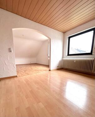 Foto - 3 Zimmer Dachgeschoßwohnung zur Miete in Saarbrücken