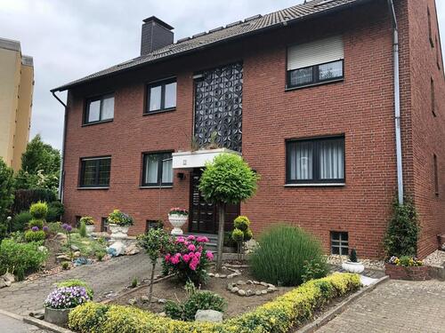 Foto - Dachgeschoss Wohnung mit Terrasse in angenehmer Wohnlage