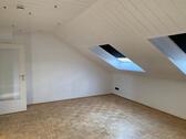 Foto - 3 Zimmer Dachgeschoßwohnung zur Miete in Frankfurt am Main